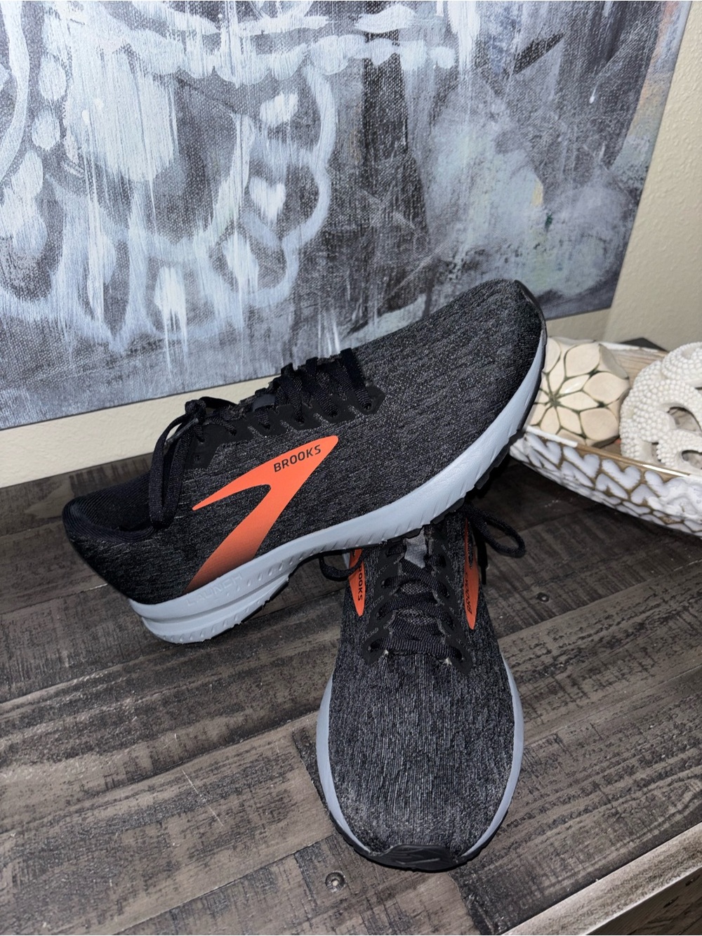 Brooks Launch 7 running shoes MENS SZ 10